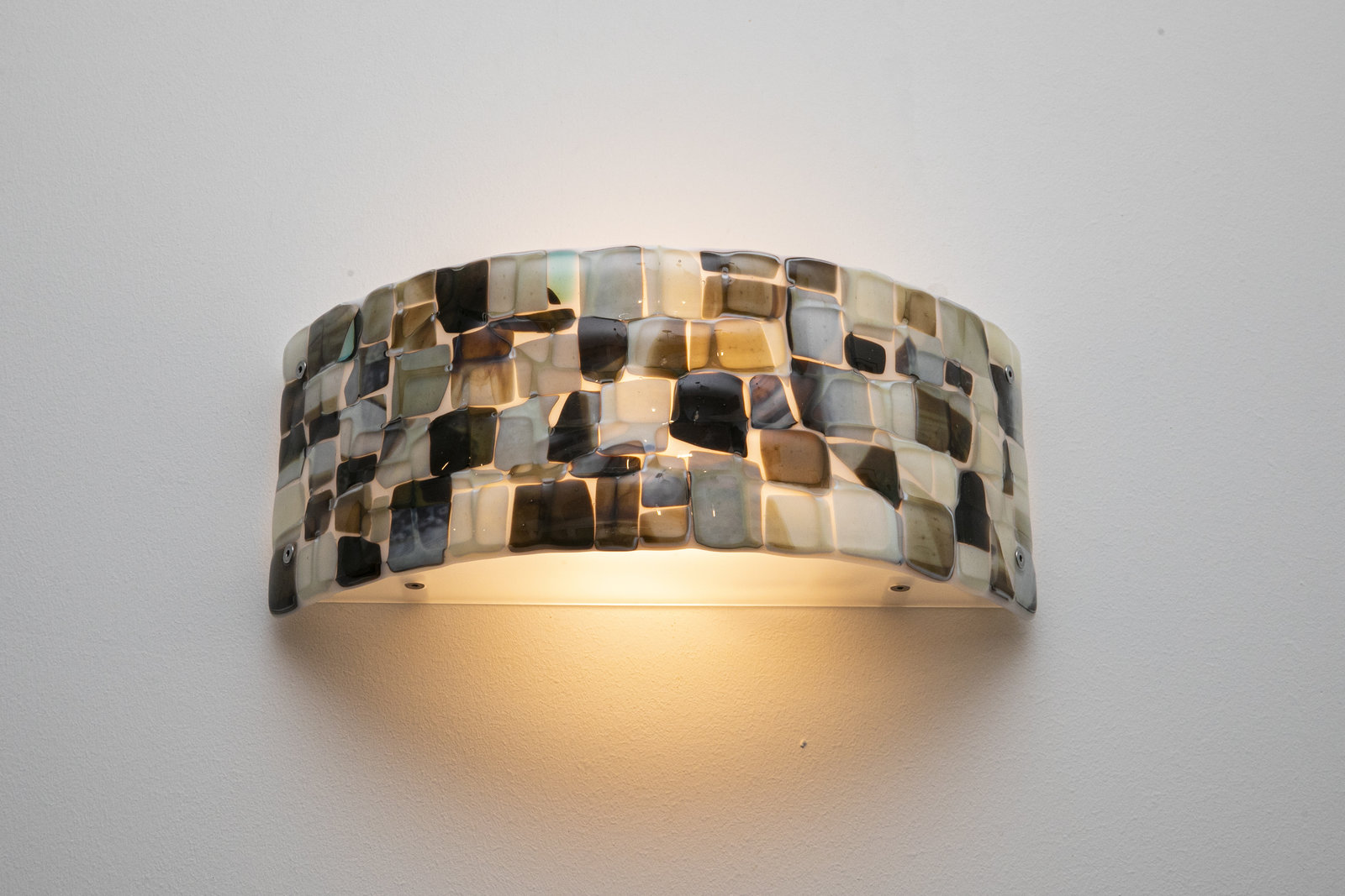 Wandlamp met gefused glas.