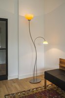 Staande lamp met asymmetrisch glas