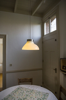 Hanglamp assymmetrisch glas keuken